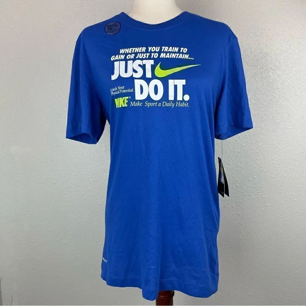 NWT The Nike Tee Athletic Dri-Fit -Shirt Size S